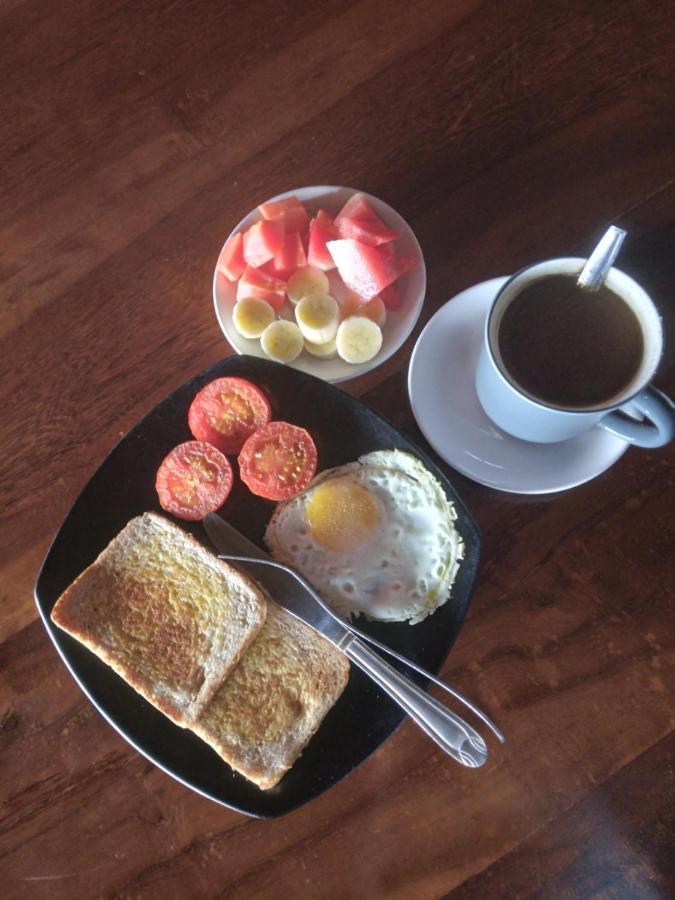 Leokap Homestay 图克图克 外观 照片